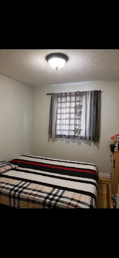 Private Rental Room@Main floor