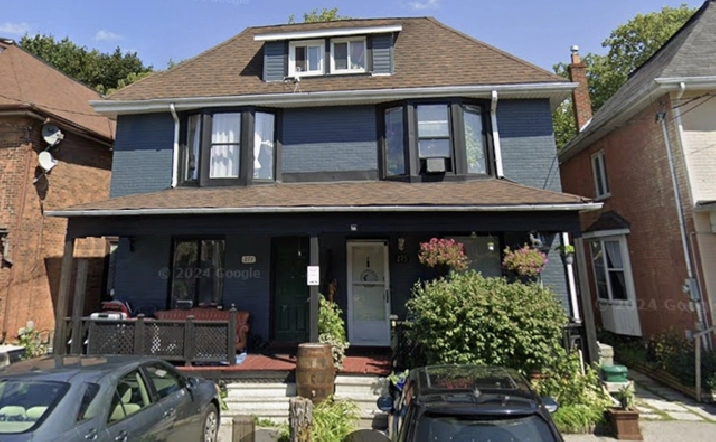 $230K  SPREAD OFF MARKET - OSHAWA 4-PLEX PORTFOLIO - BRRRR