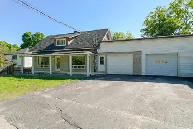 Duplex avec garage double au bord de leau