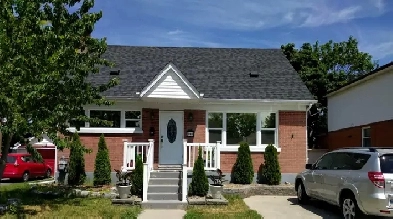 2 Bdrm Bsmnt 2 Fre Prkng All Incl Own Lndry & Entrnce Lrg bckyrd