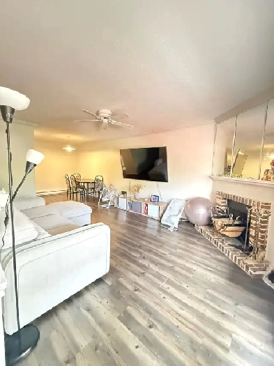 2 beds 1 bath condo to rent