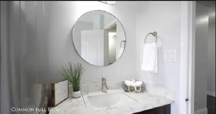 One Private Room to Rent: Dixie and Sandalwood, Brampton