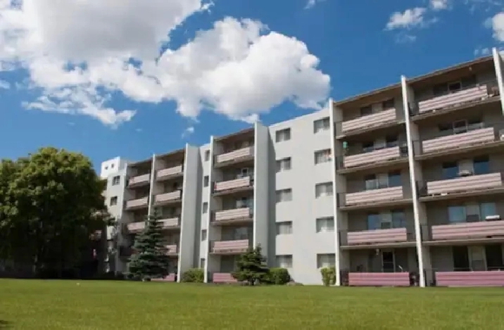1 bedroom 1bathroom apartment available for sublet $1317