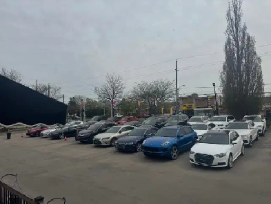 Car lot for Rent