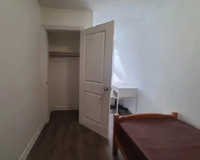 @Bloor, Ossington TTC, Room on 2nd Floor to Rent-2Min TTC Subway