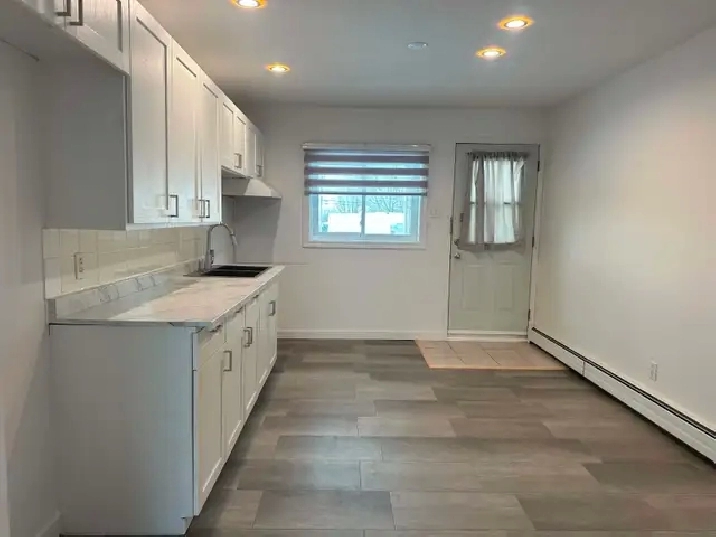 4 1/2 à louer, Granby,   $1050/Mois Libre le 1er Octobre