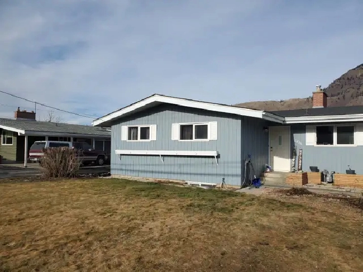 1854 Glenwood Dr-basement suite