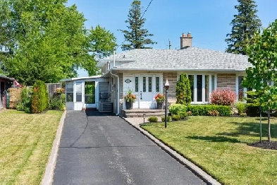 Great 4 Bed Home in Highly Coveted Bullock Conservation-Markham