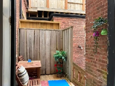 AVAILABLE OCTOBER 1ST:Furnished Uptown bachelor studio apartment