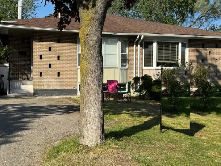 2-Bedroom Basement Apartment with Private Entrance in Clarkson!