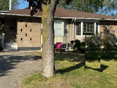 2-Bedroom Basement Apartment with Private Entrance in Clarkson!