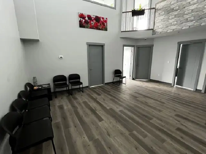 MULTIPLE OFFICE ROOMS FOR RENT IN NORTHEAST CALGARY!!