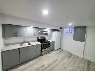 Bright 1 Bedroom Basement Apartment for Rent – Nanwood and main