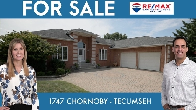 SPECTACULAR 3300 SQ FOOT  ON MAINFLOOR TECUMSEH RANCH WITH POOL!