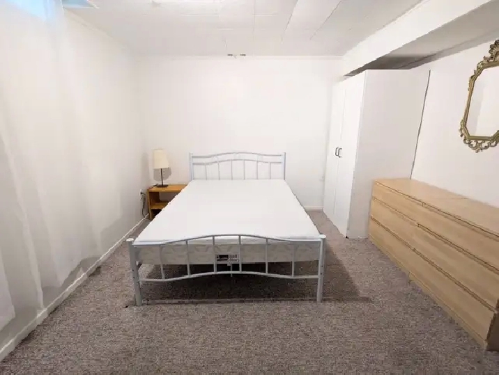Furnished room for rent