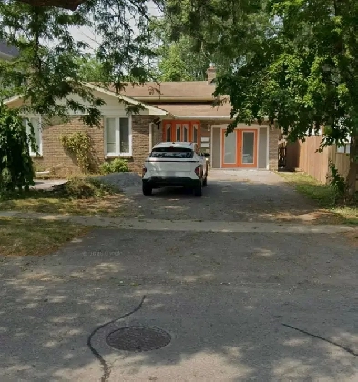 Niagara Falls 3 Bed 1 Bath all inclusive APT near Stamford