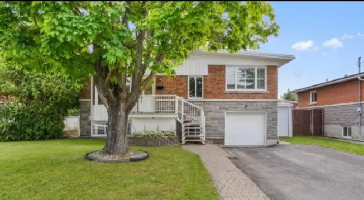 Maison à vendre / devant l'ecole / 4 chambres