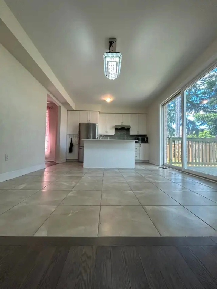 Best Deal! Very Bright! Really Big! One Bedroom Unit Rent