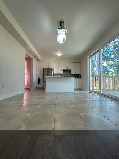Best Deal! Very Bright! Really Big! One Bedroom Unit Rent