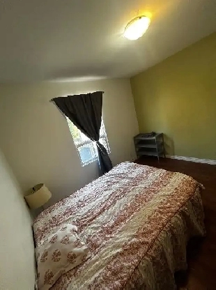 Woodbine Ave. & Danforth Avenue house for $2500