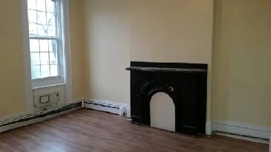 154 Leinster Street,  Apt 2