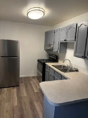 Spacious and Bright! 2br Apartment, Heart of Westfort - $1800  H