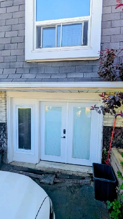 Large room for rent