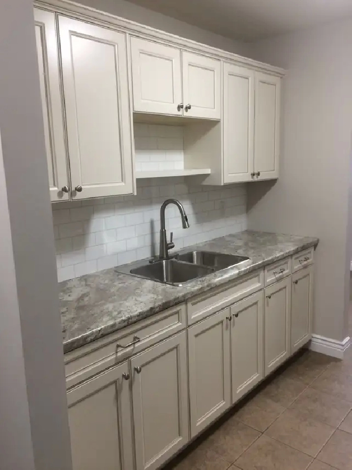 2 Beds 1 Bath Apartment