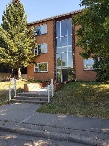 2 bedroom apartment - close to downtown
