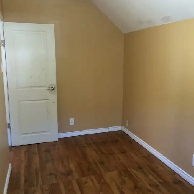 HOUSE FOR RENT NEAR HSC AND U OF W