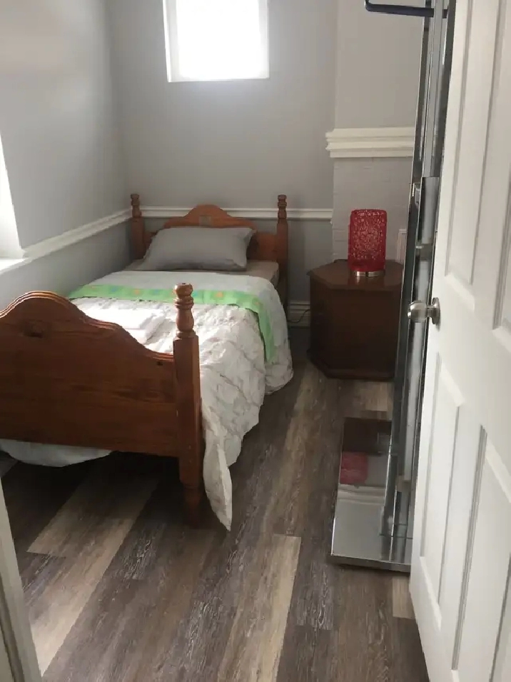 Private room for rent shared washroom and kitchen