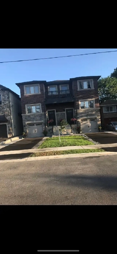 room for rent females only