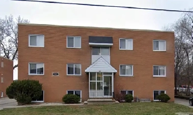 2 Bedroom Apt $1,740/m   Hydro avail Sep 1