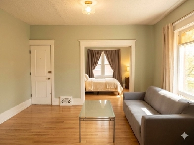 (Downtown) Private MasterRoom, Furnished @ Quiet 2 Bedrooms!
