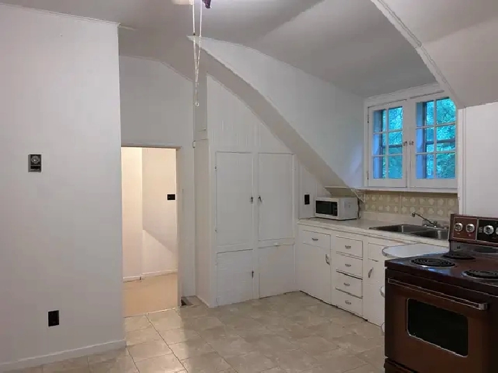73 King Street, #204: 2 Bedroom Apartment (Chesterville)