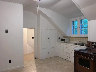 73 King Street, #204: 2 Bedroom Apartment (Chesterville)