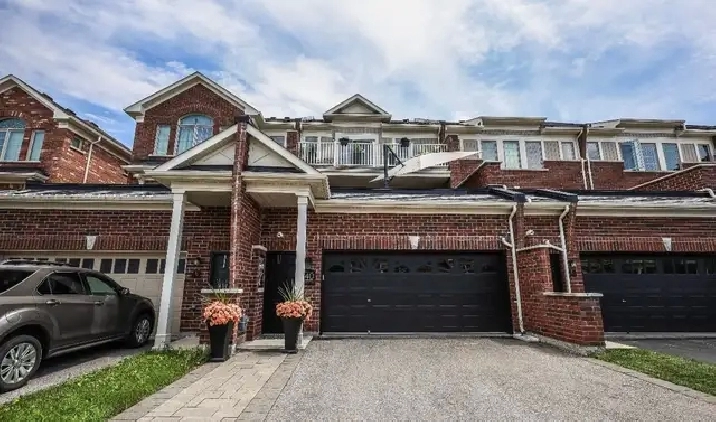 Spacious & Modern 4-Bedroom Townhome in Peaceful Caledon