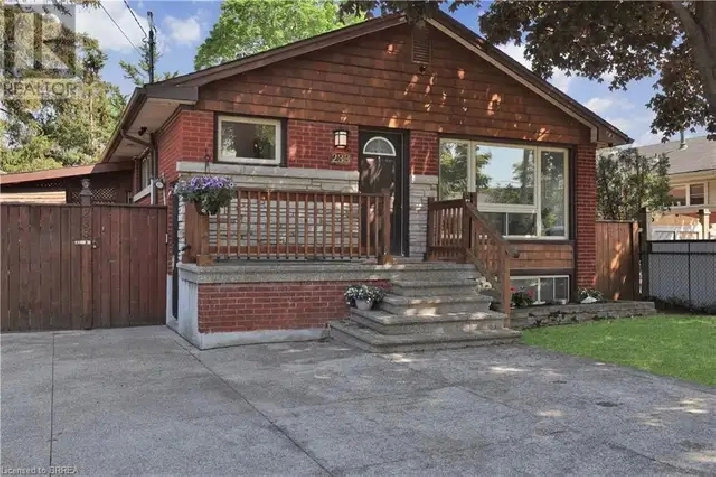 Whole Main Floor for Rent –Quiet House on West Mountain Hamilton