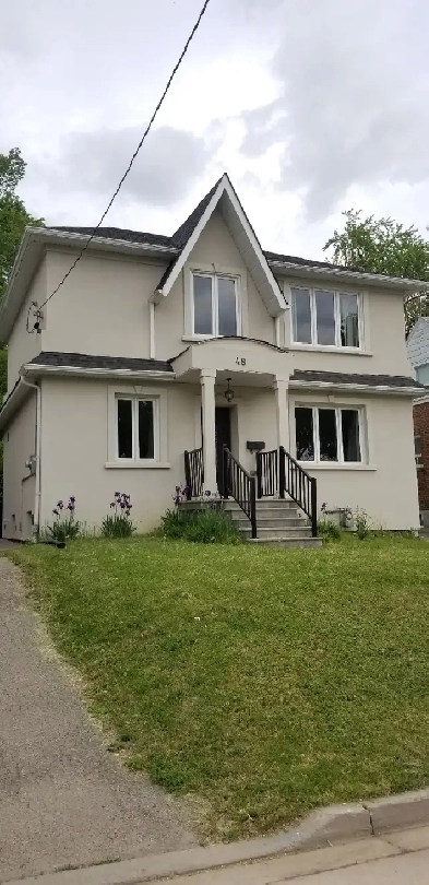 Apartment Yonge & Sheppard