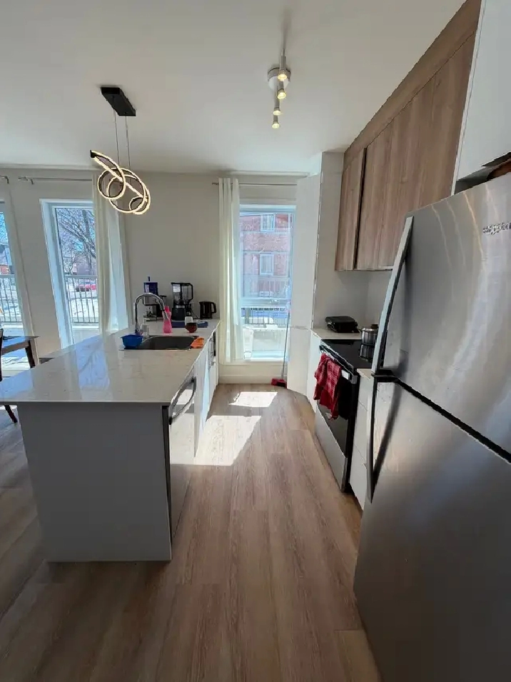 2-BEDROOM IN DORVAL - FREE MONTH - PET FRIENDLY
