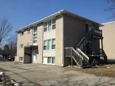 A male room is available for rent starting in August.