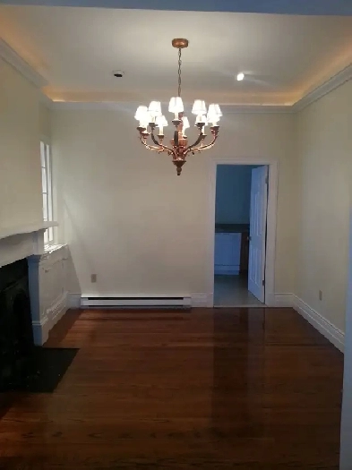 Top Floor 2BR Flat w/ Hardwood - 1168 South Park Unit C - Se...
