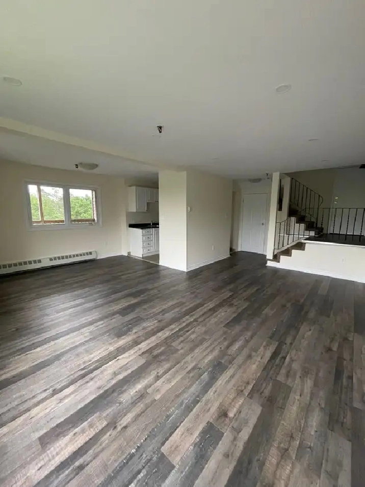 Unique 2-Level Townhouse-Style 2BR - Sep 1st - Heat/Wat/PK