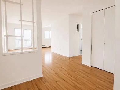 2 CH - 1 SDB - Montréal - $1,900 /mo