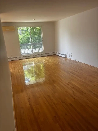 Condo à louer Pierrefonds