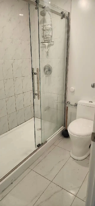 ONE BEDROOM BASEMENT APPARTMENT
