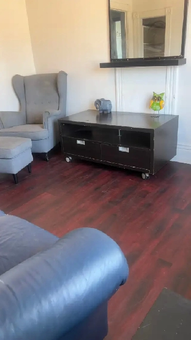 All utilities included/ near 36 st & 17 ave SE/ 15 min Downtown