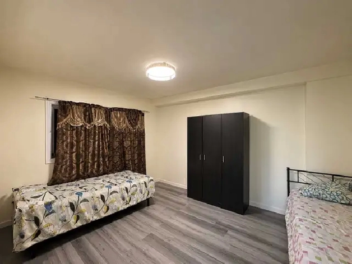 Sharing room for rent