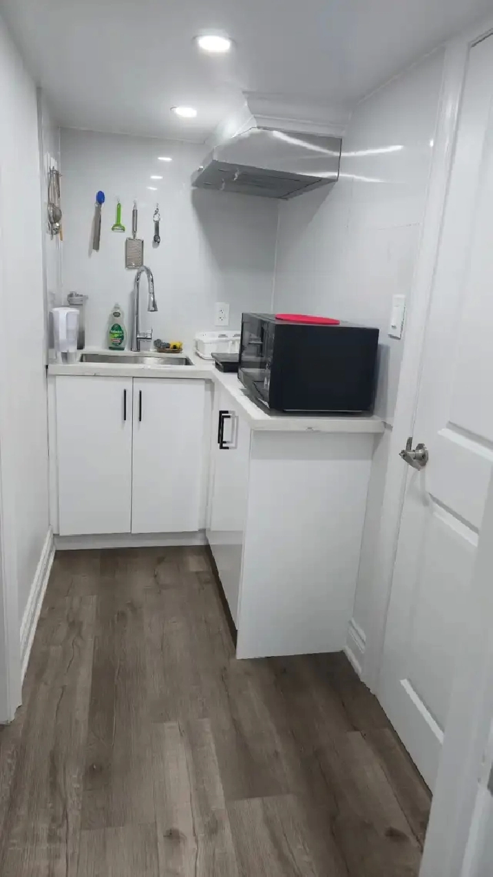 Basement Unit for Rent($1300)