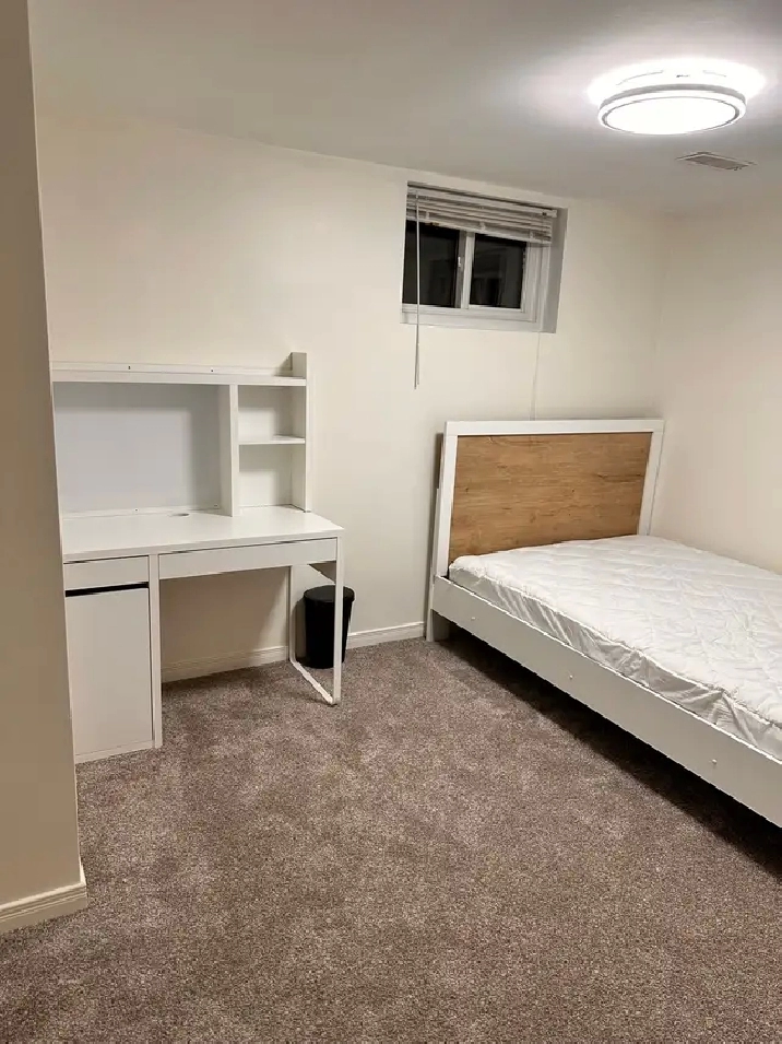 Individual rooms are available for rent.(basement)